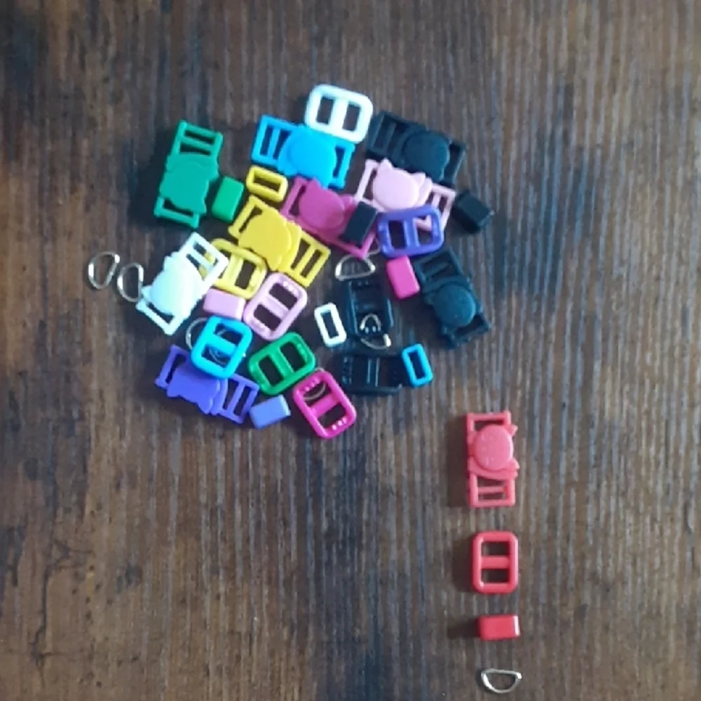 Colorful Plastic Buckles Set